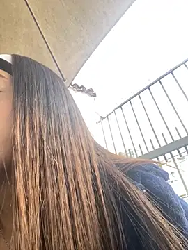 Electra Pinkk online show from April 20, 2026, 1:56 pm