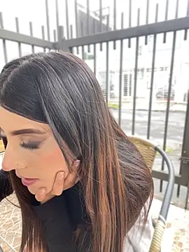 Electra Pinkk online show from March 30, 2026, 1:45 pm