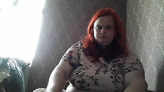 DollyGersonn online show from May 18, 2026, 4:07 am