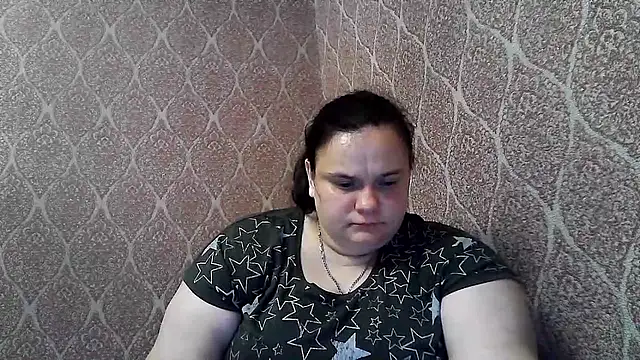 DollyGersonn online show from June 12, 2026, 7:55 pm