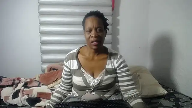 JoycyQueen online show from May 9, 2026, 6:11 pm