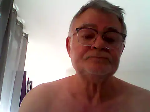 Snapshot of oura chatting on July 9, 2026, 7:31 am oura online show from July 9, 2026, 7:31 am