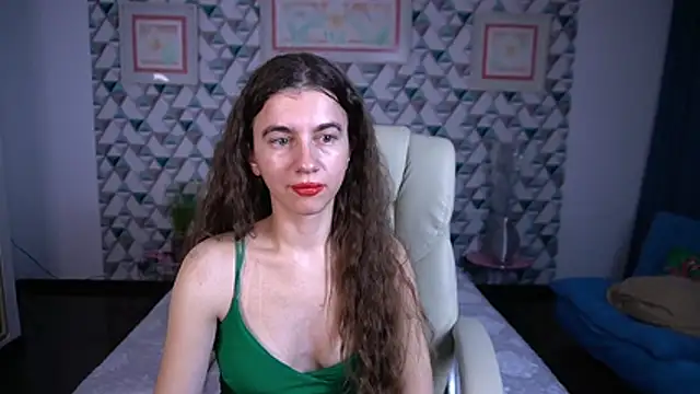 Snapshot of LittleJulii chatting on April 3, 2026, 7:20 pm LittleJulii online show from April 3, 2026, 7:20 pm