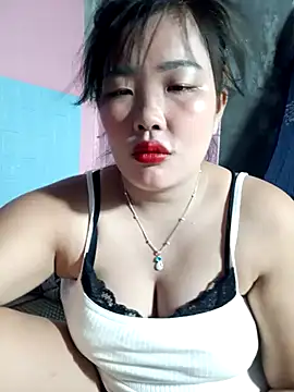 Snapshot of Irene-01 chatting on July 3, 2026, 12:06 am Irene-01 online show from July 3, 2026, 12:06 am