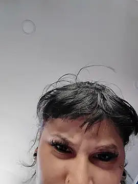 Snapshot of brunne_eva chatting on May 10, 2026, 8:00 pm brunne eva online show from May 10, 2026, 8:00 pm