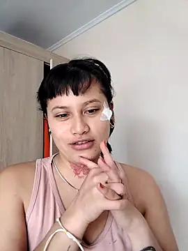 Snapshot of brunne_eva chatting on April 22, 2026, 3:52 pm brunne eva online show from April 22, 2026, 3:52 pm