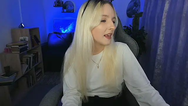 ViolaMore online show from April 17, 2026, 6:00 pm