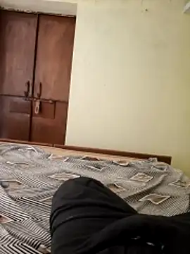 Desii rockstarr online show from March 29, 2026, 3:52 am