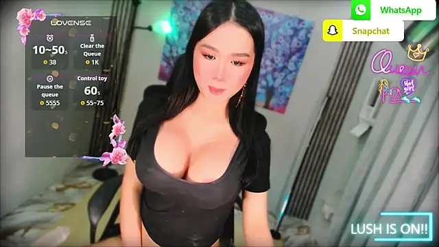 xBigSurpriseLorainex online show from May 28, 2026, 2:56 pm