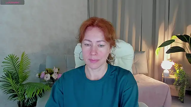 LeticiaRomano online show from May 22, 2026, 3:59 am