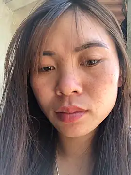 Akira-baby online show from April 8, 2026, 4:03 am