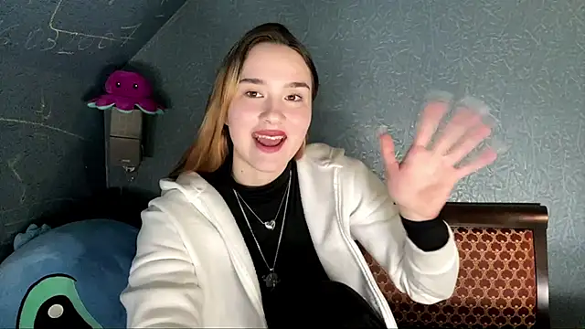 CarmelaLiebherr online show from March 18, 2026, 4:19 pm