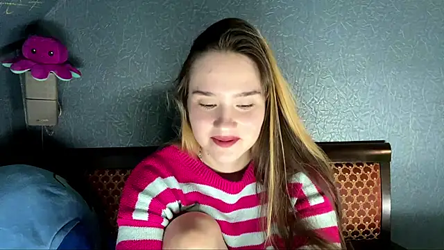 CarmelaLiebherr online show from April 1, 2026, 4:15 pm