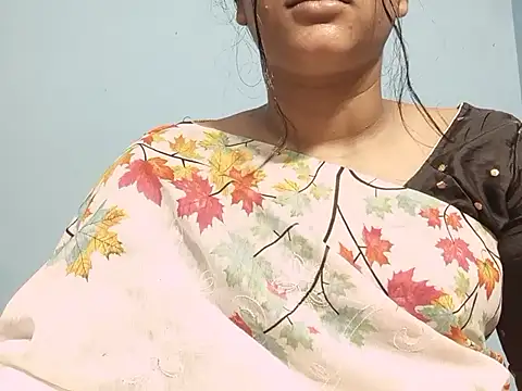 Emma 4433 online show from April 18, 2026, 5:26 pm