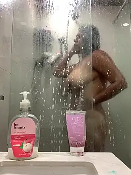 Snapshot of _SaraWilliams1_ chatting on March 22, 2026, 5:36 pm SaraWilliams1 online show from March 22, 2026, 5:36 pm