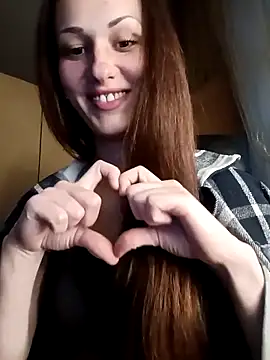 LunaCrystall online show from March 30, 2026, 4:08 pm