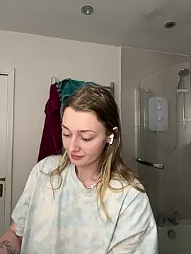 Snapshot of Ameliaxoxoo chatting on May 11, 2026, 1:18 am Ameliaxoxoo online show from May 11, 2026, 1:18 am