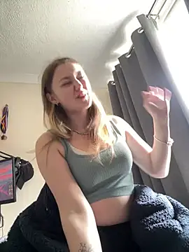 Snapshot of Ameliaxoxoo chatting on May 11, 2026, 1:23 pm Ameliaxoxoo online show from May 11, 2026, 1:23 pm
