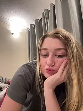 Snapshot of Ameliaxoxoo chatting on April 7, 2026, 4:58 am Ameliaxoxoo online show from April 7, 2026, 4:58 am