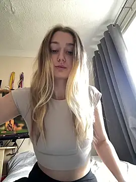 Snapshot of Ameliaxoxoo chatting on May 7, 2026, 10:40 am Ameliaxoxoo online show from May 7, 2026, 10:40 am