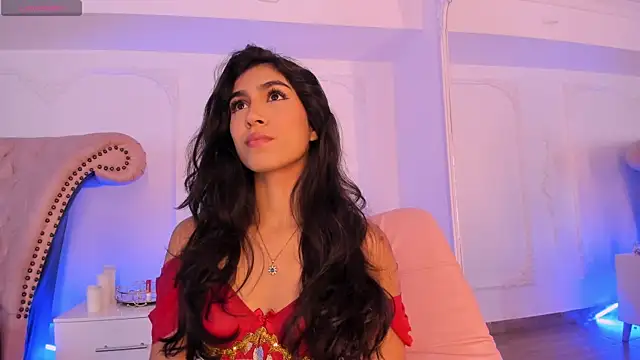 Snapshot of LucianaBlanco_ chatting on May 29, 2026, 8:37 pm LucianaBlanco online show from May 29, 2026, 8:37 pm