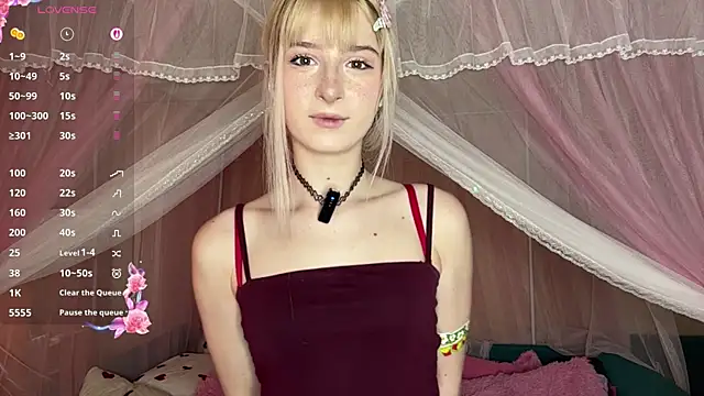 OnlyEva1 online show from April 17, 2026, 8:17 am