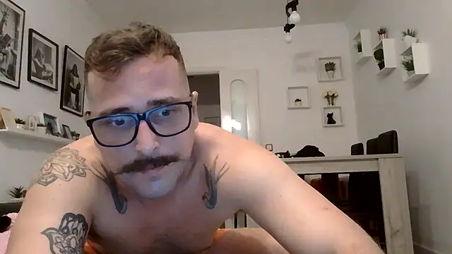Snapshot of yanick931 chatting on June 11, 2026, 12:32 am yanick931 online show from June 11, 2026, 12:32 am