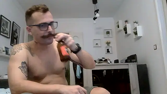 yanick931 online show from July 24, 2026, 9:44 pm