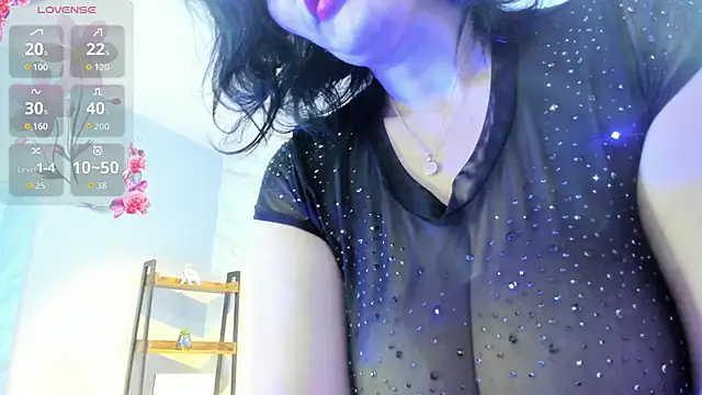 rose vega  online show from April 4, 2026, 3:57 am