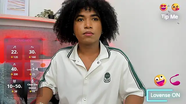 Snapshot of axel_colling1 chatting on April 1, 2026, 8:28 pm axel colling1 online show from April 1, 2026, 8:28 pm