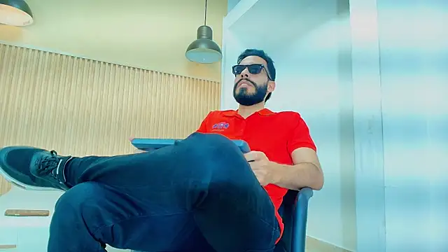 JEAN LEWIS2 online show from March 20, 2026, 8:10 pm