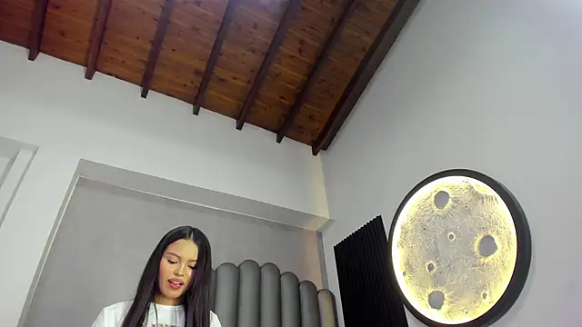 Snapshot of camilagrey_ chatting on March 30, 2026, 8:21 pm camilagrey online show from March 30, 2026, 8:21 pm