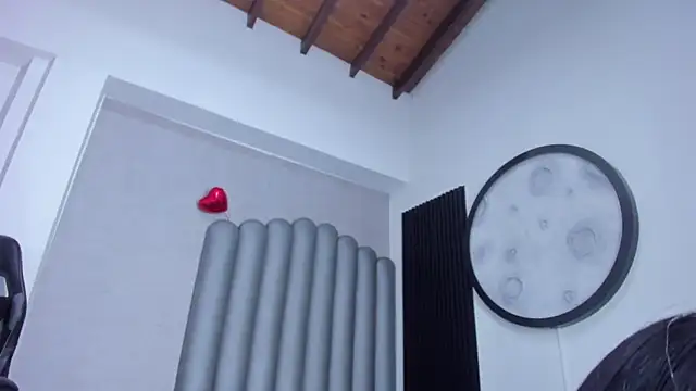 Snapshot of camilagrey_ chatting on April 8, 2026, 7:48 pm camilagrey online show from April 8, 2026, 7:48 pm