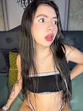 Snapshot of LolliePopsXXX chatting on June 6, 2026, 1:05 pm LolliePopsXXX online show from June 6, 2026, 1:05 pm
