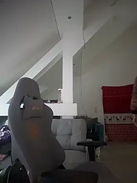 nomercy0807 online show from April 5, 2026, 4:24 pm