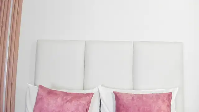 lilly williamss online show from May 28, 2026, 3:36 am