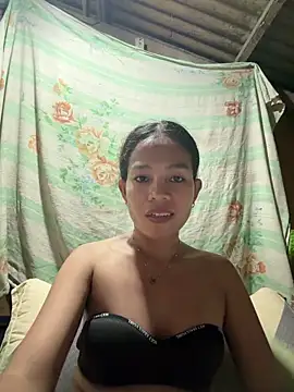 chinny1112 online show from June 14, 2026, 3:13 pm