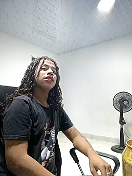 Snapshot of Dirty_Salome2 chatting on April 27, 2026, 4:32 am Dirty Salome2 online show from April 27, 2026, 4:32 am