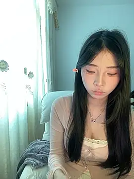 Snapshot of yiyibaby2026 chatting on April 14, 2026, 3:33 am yiyibaby2026 online show from April 14, 2026, 3:33 am