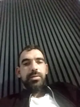 Snapshot of luys23 chatting on March 20, 2026, 4:24 am luys23 online show from March 20, 2026, 4:24 am