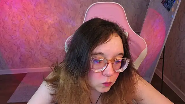 Snapshot of Aleks-caster chatting on March 26, 2026, 9:07 am Aleks-caster online show from March 26, 2026, 9:07 am