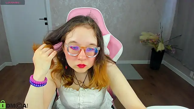 Snapshot of Aleks-caster chatting on March 25, 2026, 1:17 am Aleks-caster online show from March 25, 2026, 1:17 am