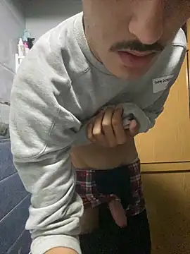 Snapshot of Achrafsad9i chatting on April 2, 2026, 3:57 am Achrafsad9i online show from April 2, 2026, 3:57 am