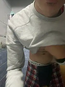 Snapshot of Achrafsad9i chatting on March 31, 2026, 12:45 am Achrafsad9i online show from March 31, 2026, 12:45 am