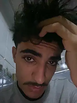 Snapshot of Achrafsad9i chatting on April 7, 2026, 8:49 am Achrafsad9i online show from April 7, 2026, 8:49 am