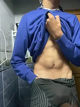 Snapshot of Achrafsad9i chatting on April 5, 2026, 10:11 am Achrafsad9i online show from April 5, 2026, 10:11 am