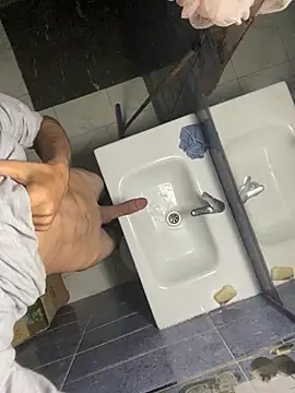 Snapshot of Achrafsad9i chatting on April 13, 2026, 8:07 am Achrafsad9i online show from April 13, 2026, 8:07 am