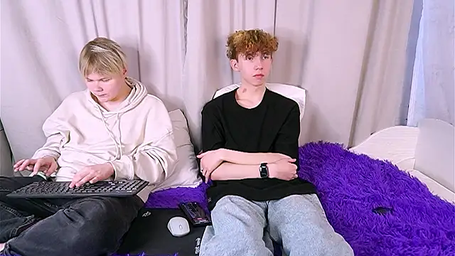 Snapshot of Mark_Brain chatting on March 12, 2026, 12:09 pm Mark Brain online show from March 12, 2026, 12:09 pm