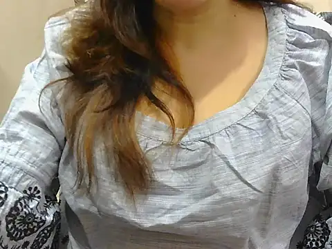 spicy Zara online show from April 9, 2026, 4:13 pm