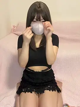 Snapshot of ichigonoiichan chatting on April 13, 2026, 12:03 am ichigonoiichan online show from April 13, 2026, 12:03 am